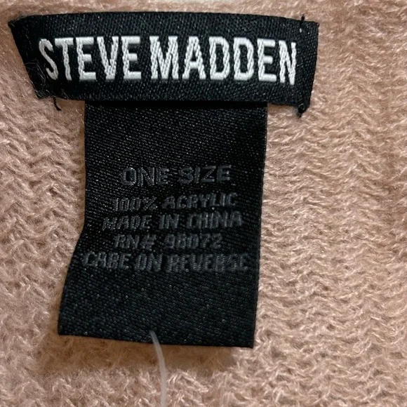 Steve Madden Light Dusty Pink Knit Wrap Shawl Scarf With Fringe - Picture 3 of 8